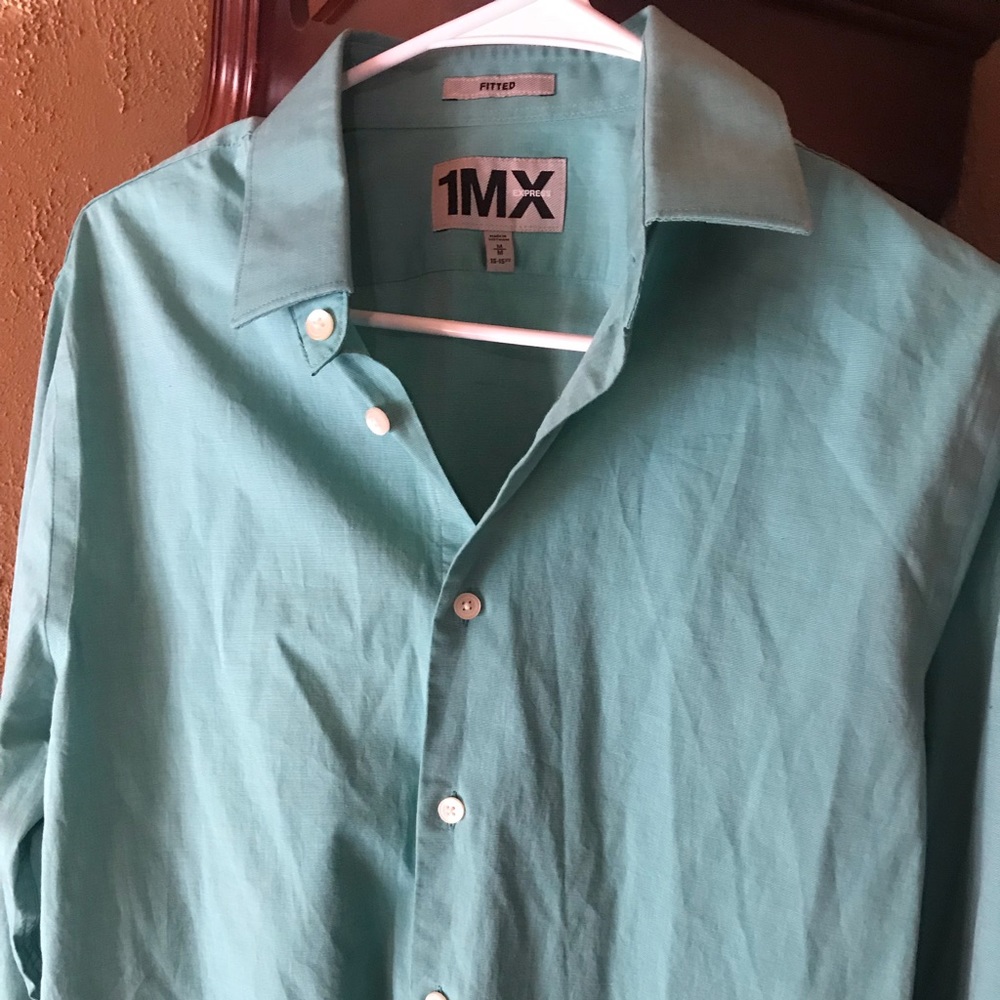 Men’s like new express dress shirt
